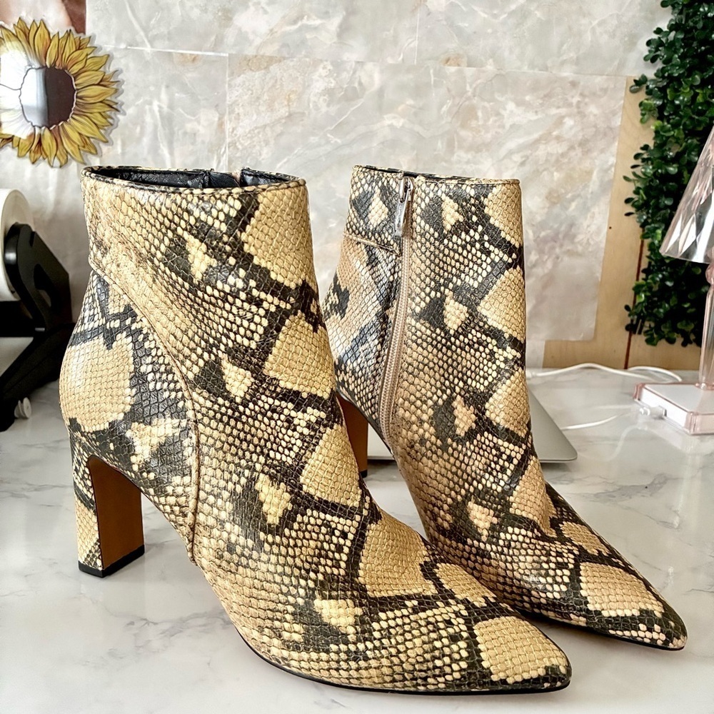 STEVE MADDEN Jenn Snakeskin Leather Ankle Booties